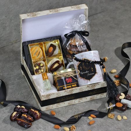 Ramadan Mubarak Gift Hamper